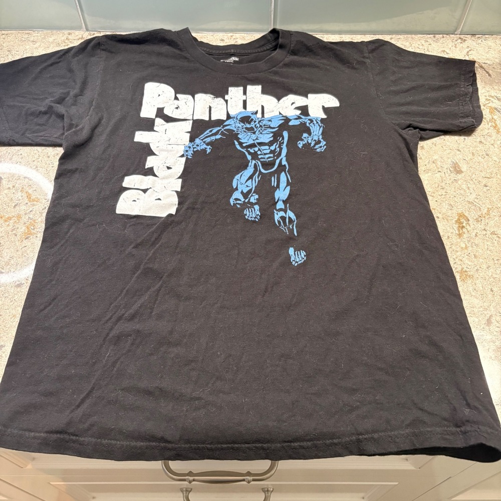 Marvel Black Panther Graphic T-Shirt Superhero Tee Medium